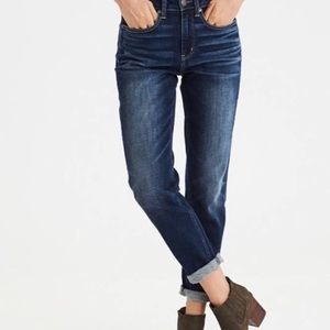 American Eagle Outfitters Hi-Rise Tomgirl jeans